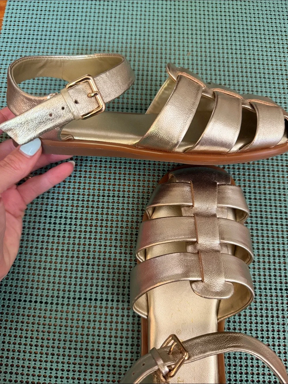 Girls' Metallic Gold Copper Key Sandals
